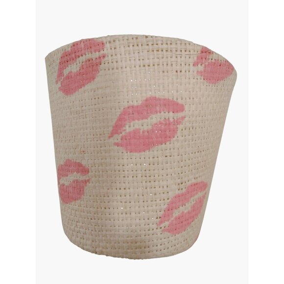 Burlap Basket Lined Plant Holder Pink Lipstick Marks Kisses Valentine 4 Inch - Picture 1 of 5